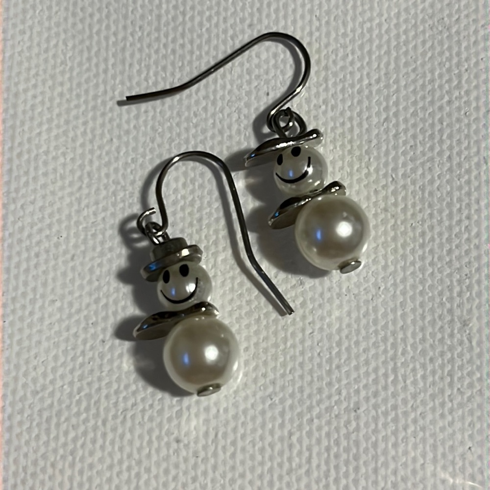 Snowman earring